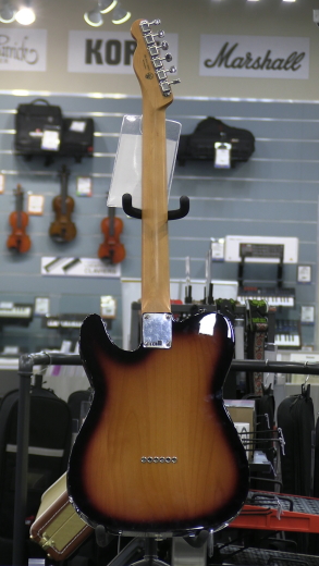 Fender - Noventa Tele 2-tone Sunburst 2